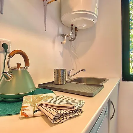 Raul Doria - 招待所 *