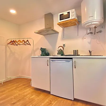 Raul Doria - 招待所 *