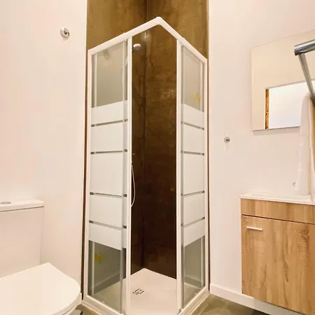 招待所 Raul Doria - *